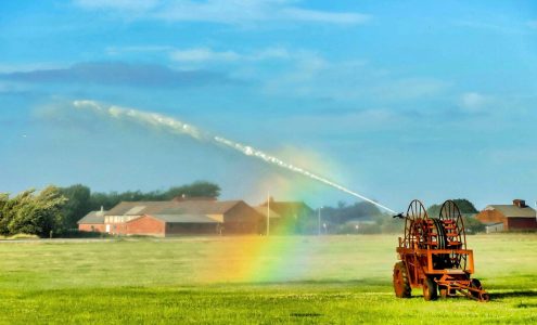Jak prawidłowo dobrać elementy oczyszczające powietrze dla maszyn rolniczych?